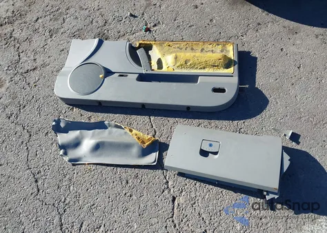 2004 Volkswagen New Beetle Gls 1.8T z USA, uszkodzony, nr VIN 3VWCD21Y64M303432